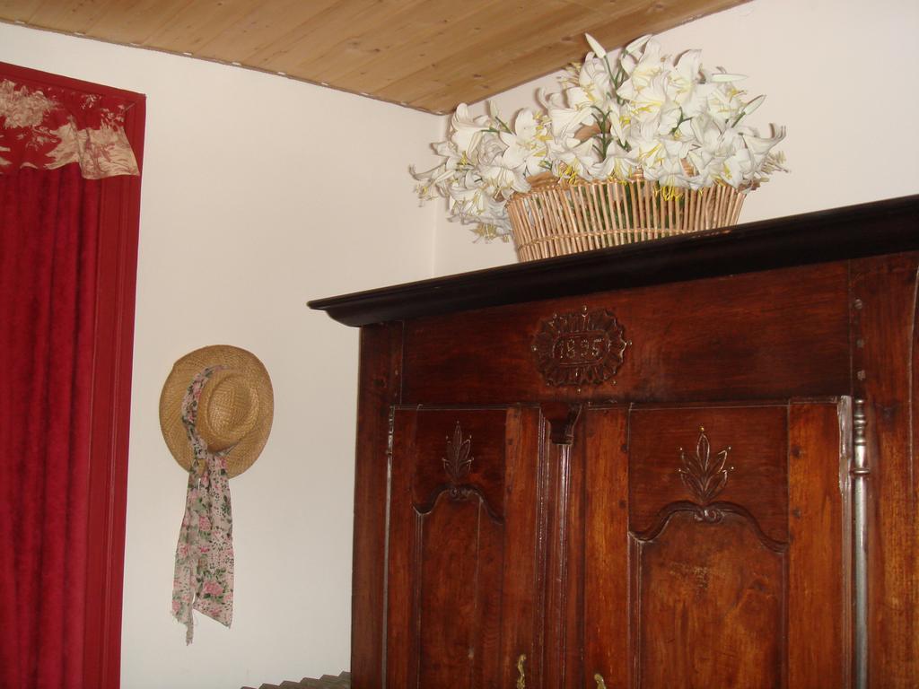 La Maison De Justine Murat (Cantal) Exterior photo