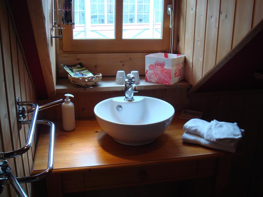 La Maison De Justine Murat (Cantal) Exterior photo